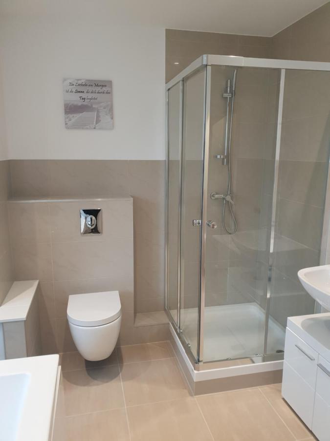 Ferienwohnung Mit Jacuzzi Naehe Flughafen Koeln Bonn Тройсдорф Екстер'єр фото